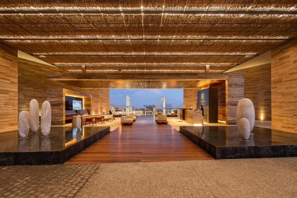 The Club at Solaz photo 3