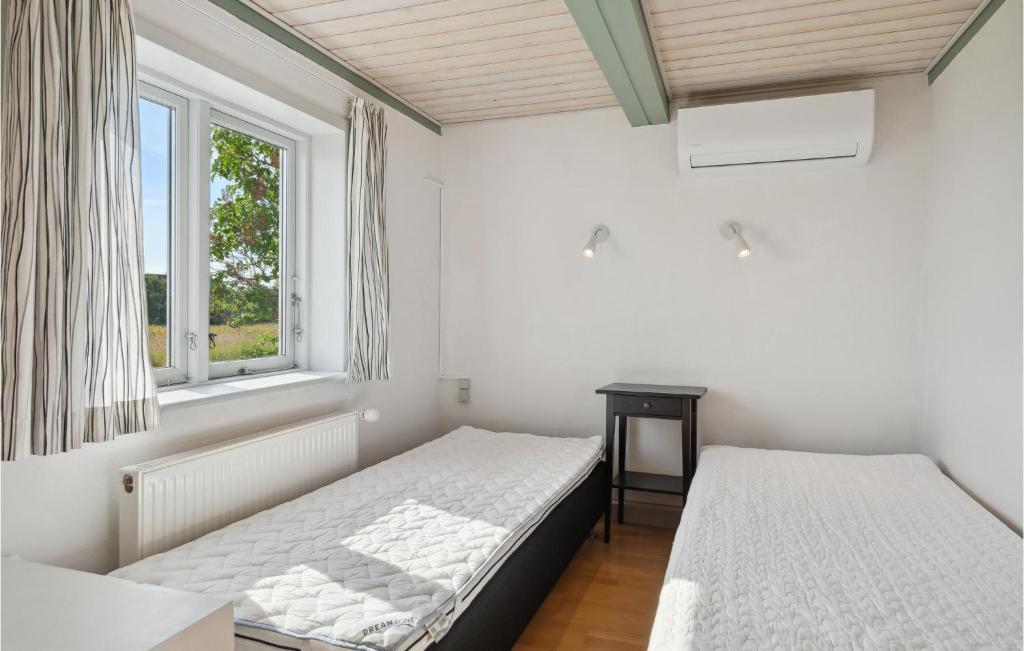 Awesome Home In Spttrup With Wifi And 2 Bedrooms photo 4