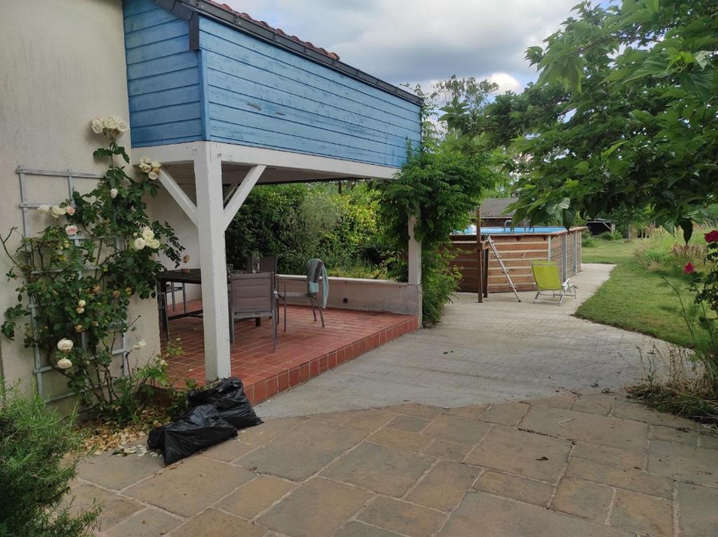 Charmante maison avec piscine photo 4