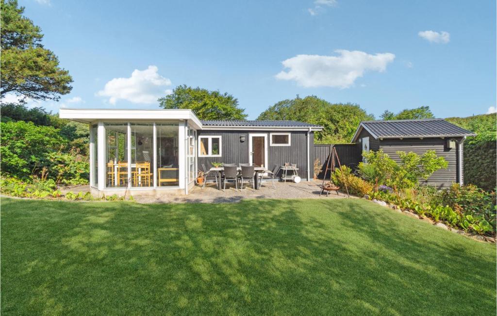 Amazing Home In Struer With 3 Bedrooms And Wifi