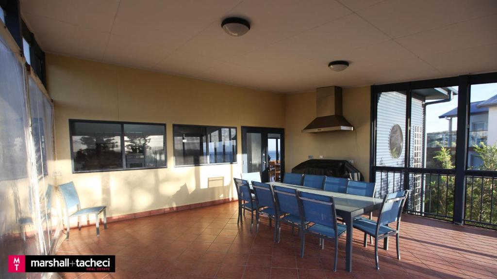 Bermagui bliss beachfront holiday house photo 1