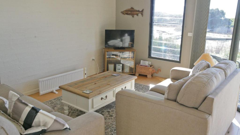 Moorhead Cove Beach Unit With pool Bermagui photo 2