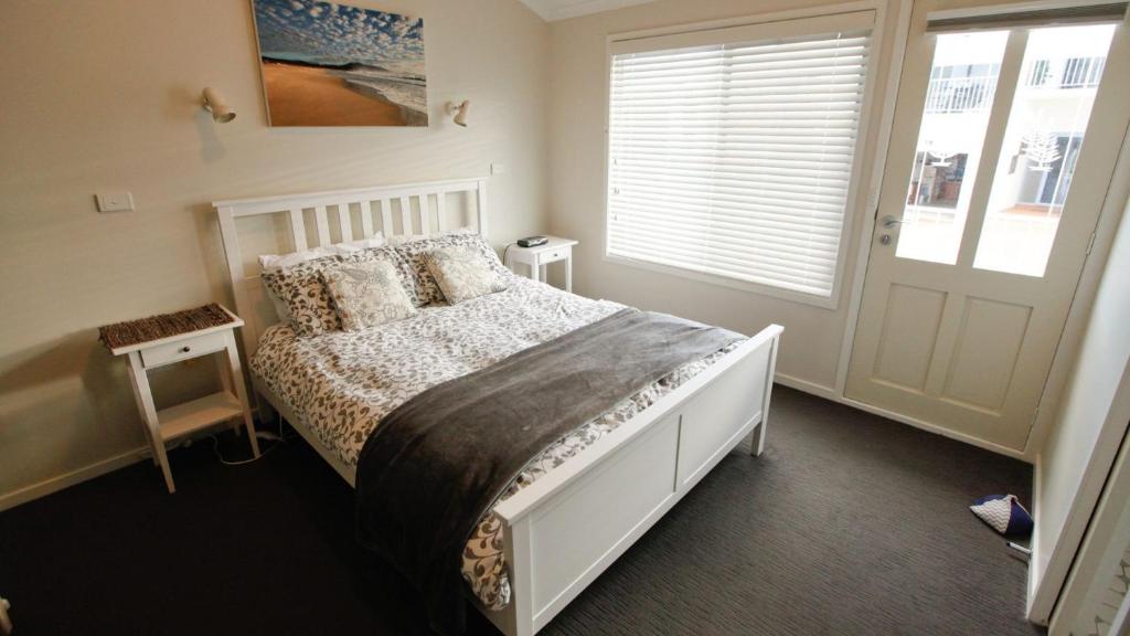 Ocean Escape Twin Pines 8 Ocean views with spa photo 3
