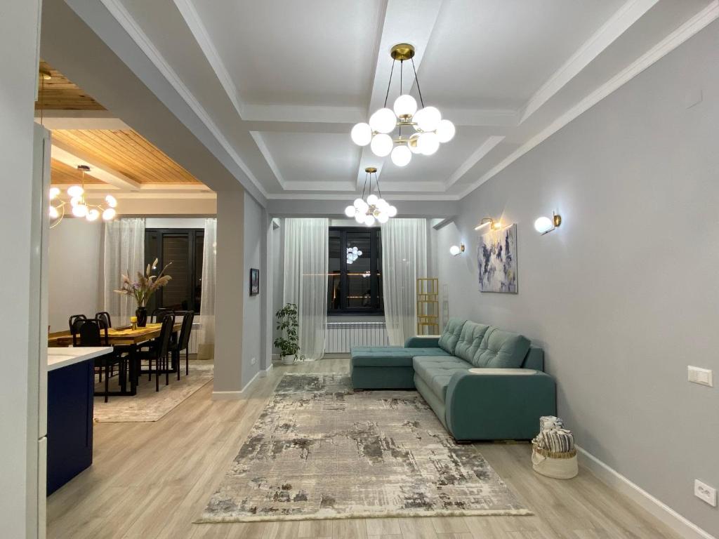 Bird's Nest - Apartment in downtown Karakol