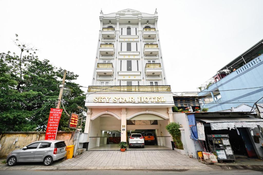 SkyStar Hotel