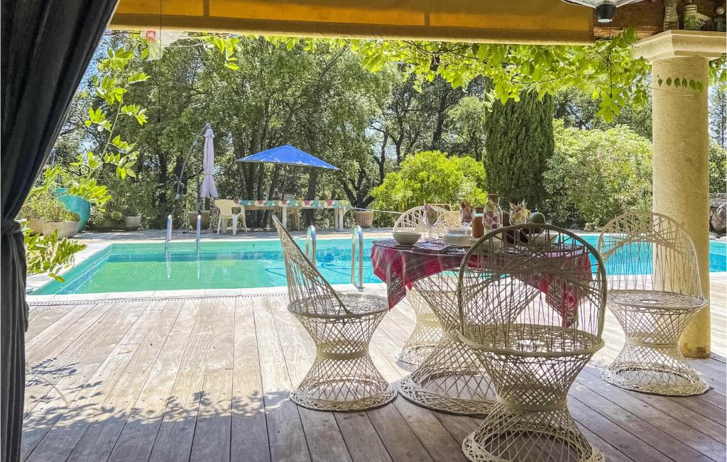 Amazing Home In Cuers With Outdoor Swimming Pool, Wifi And 3 Bedrooms