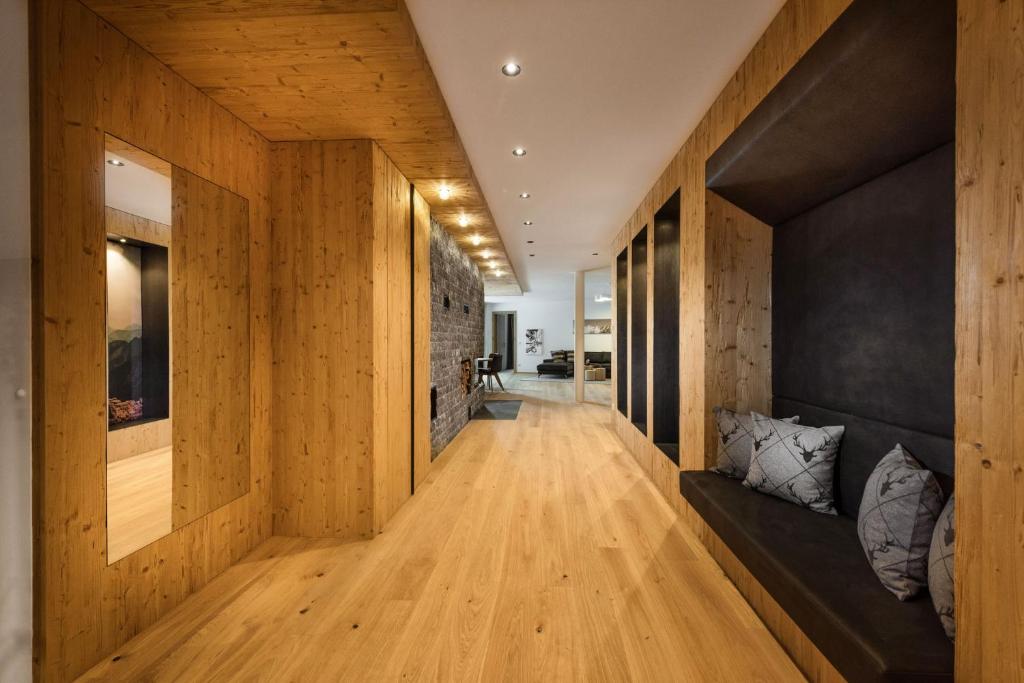 Mountain Chalet Kirchberg photo 2