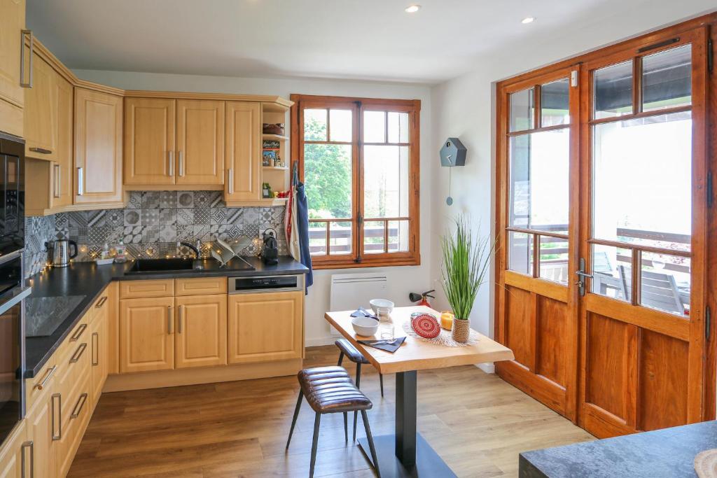 VEYRIER DU LAC - Les Grillons, outstanding lake view by LocationlacAnnecy, LLA Selections photo 4