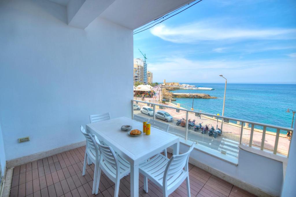 Spacious 4 bedrooms with sea view balcony GOSLM-3 Room Type - Apartment