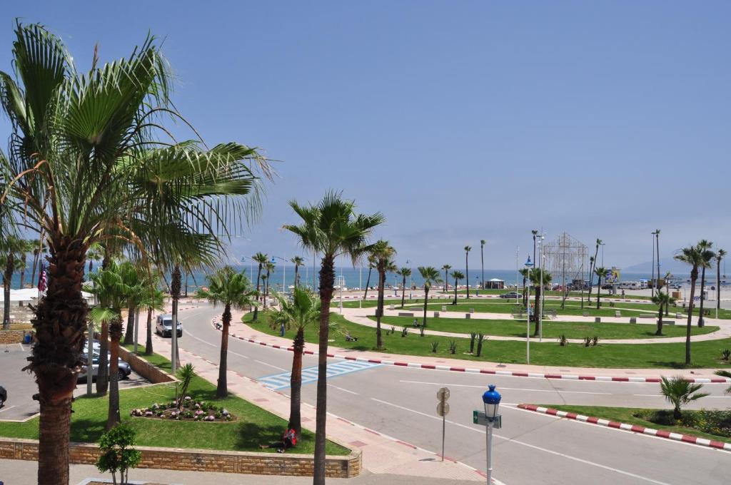 Seafront High Standard Apartment photo 4