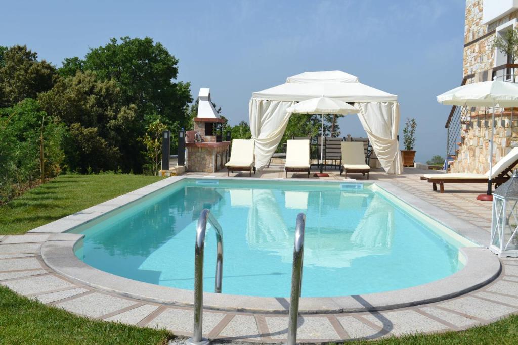 Evmorfes Villas photo 1