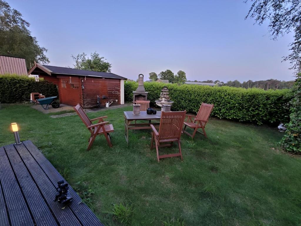 Chalet E009 with a large garden photo 1