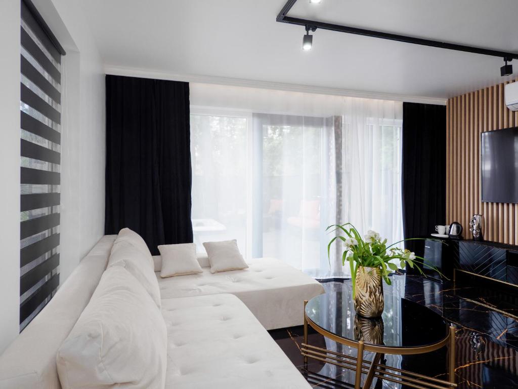 "Apollo" - domek, apartamenty i pokoje z klimatyzacją photo 3