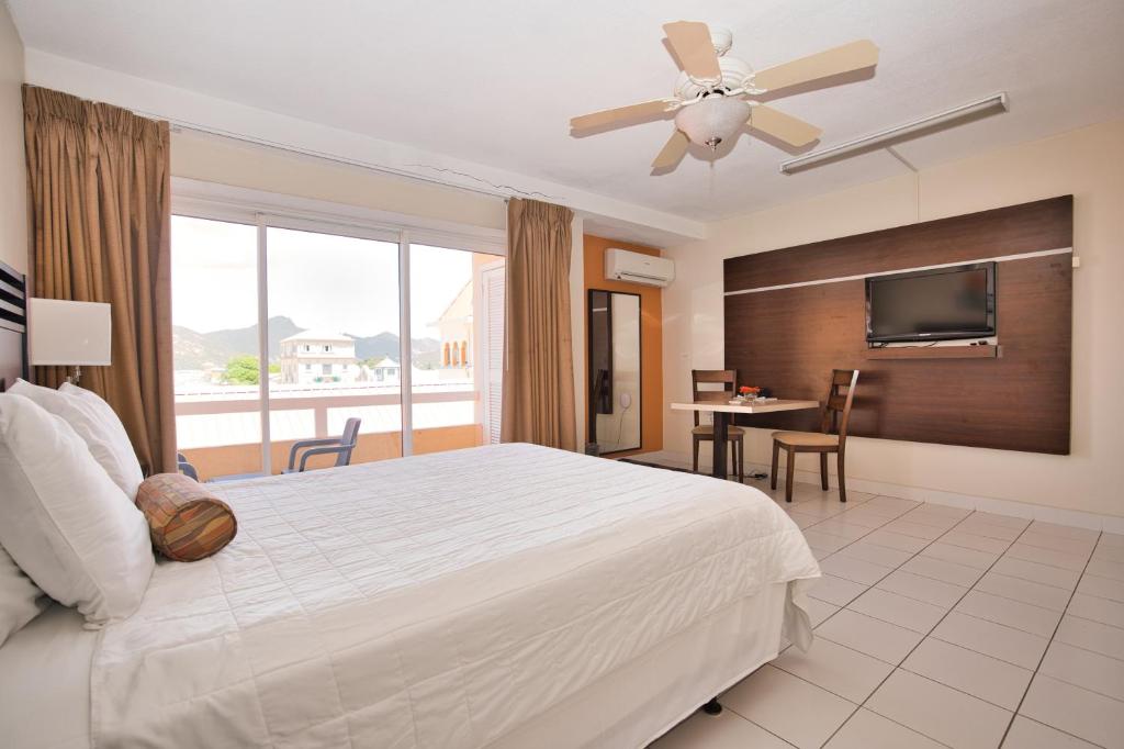 Horizon View Beach Hotel photo 1