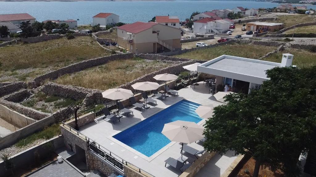 Villa Lana - Family only photo 2