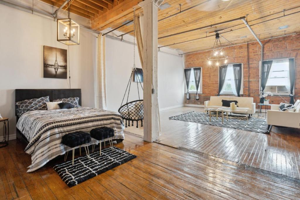 Queen G Investments apts