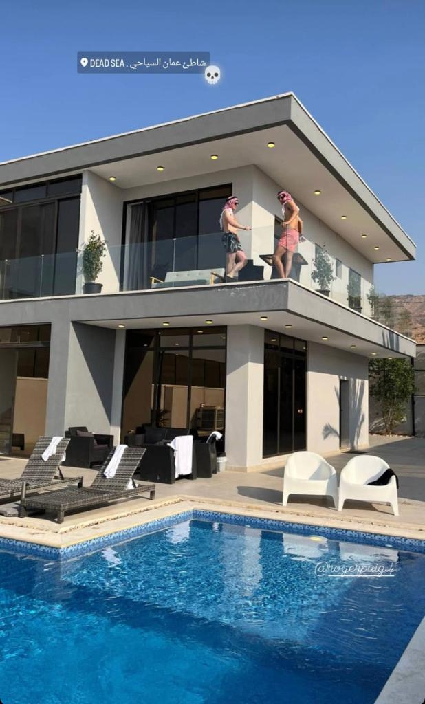 Follow Sea Villa photo 1