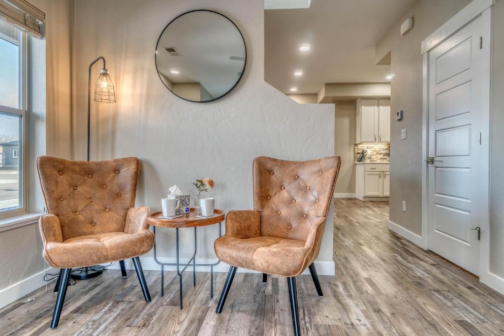 New! Sunrise Mesa-balcony Views, Fenced Yard photo 2