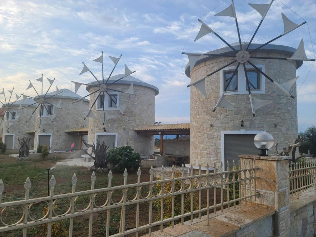 Temeni windmills photo 3