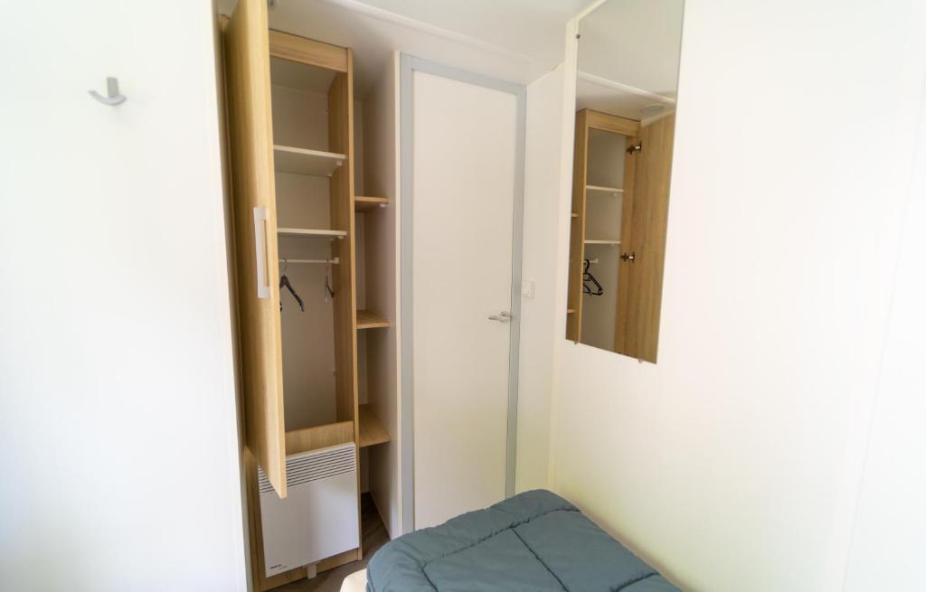 Mobil-home 6/8 personnes - Camping Siblu **** Domaine de Dugny photo 3