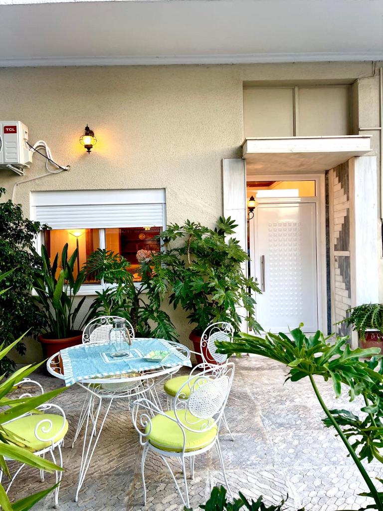 Emerald Apartment photo 1