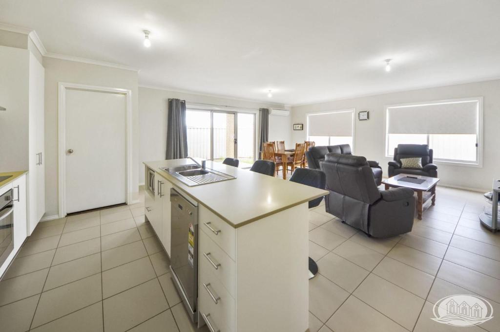 Escape on Wannon photo 4