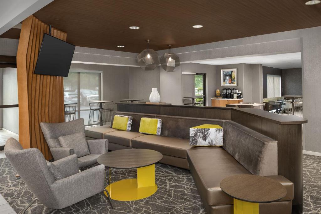SpringHill Suites by Marriott Atlanta Buford/Mall of Georgia photo 2
