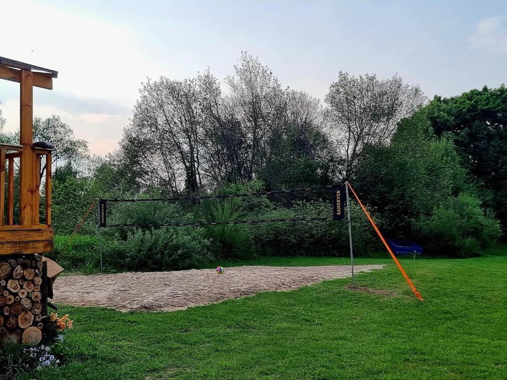 Minijos slėnis ant Minijos upės kranto KETVERGIAI Privatus Rąstinis Namas Jaccuzi Pirtis photo 4