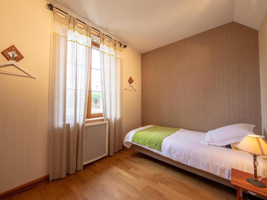 Guestroom Vitry-aux-Loges, 2 pièces, 4 personnes - FR-1-590-265 photo 4