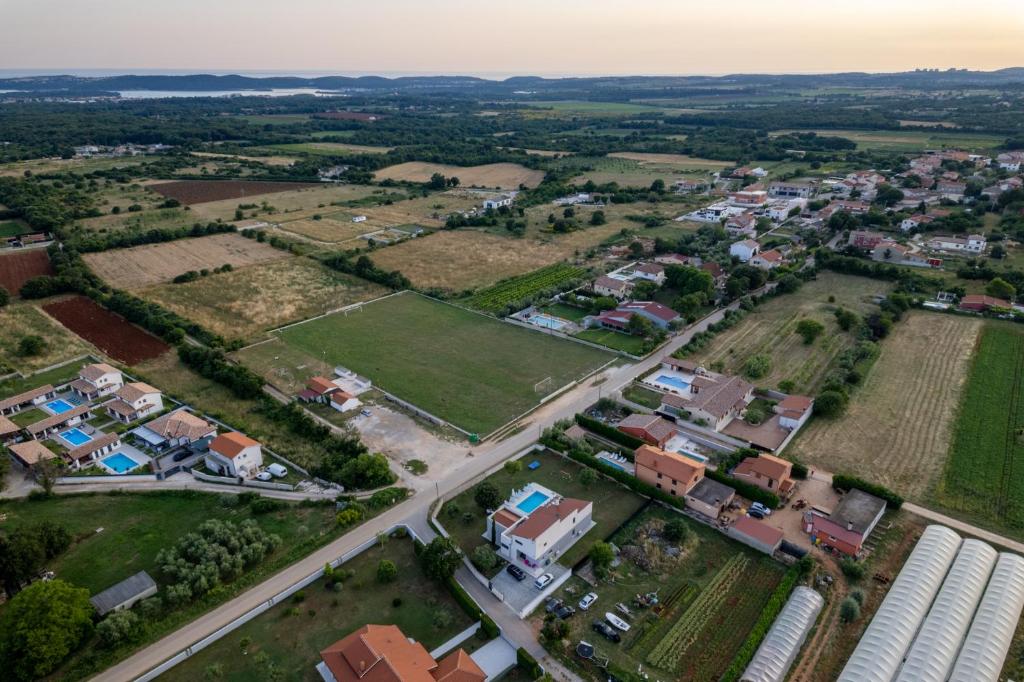 Beautiful villa Eva with private pool near the beach photo 4