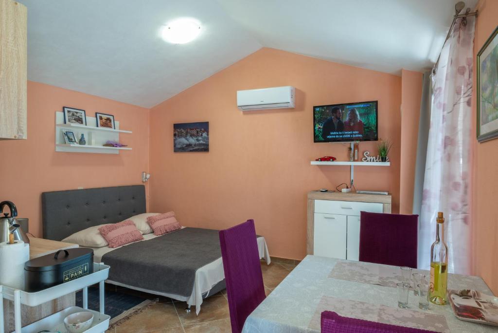 Ivka's House photo 2