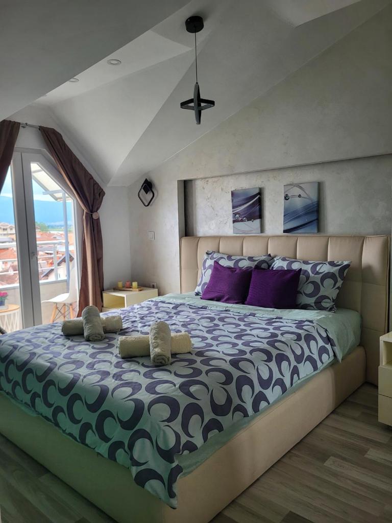 Chic and Cozy Apartment on the Main Pedestrian Street photo 4