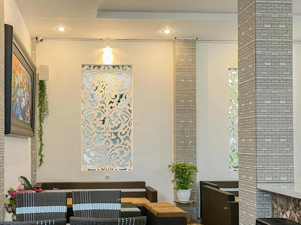 Sakura Guest House by The Lavana photo 3