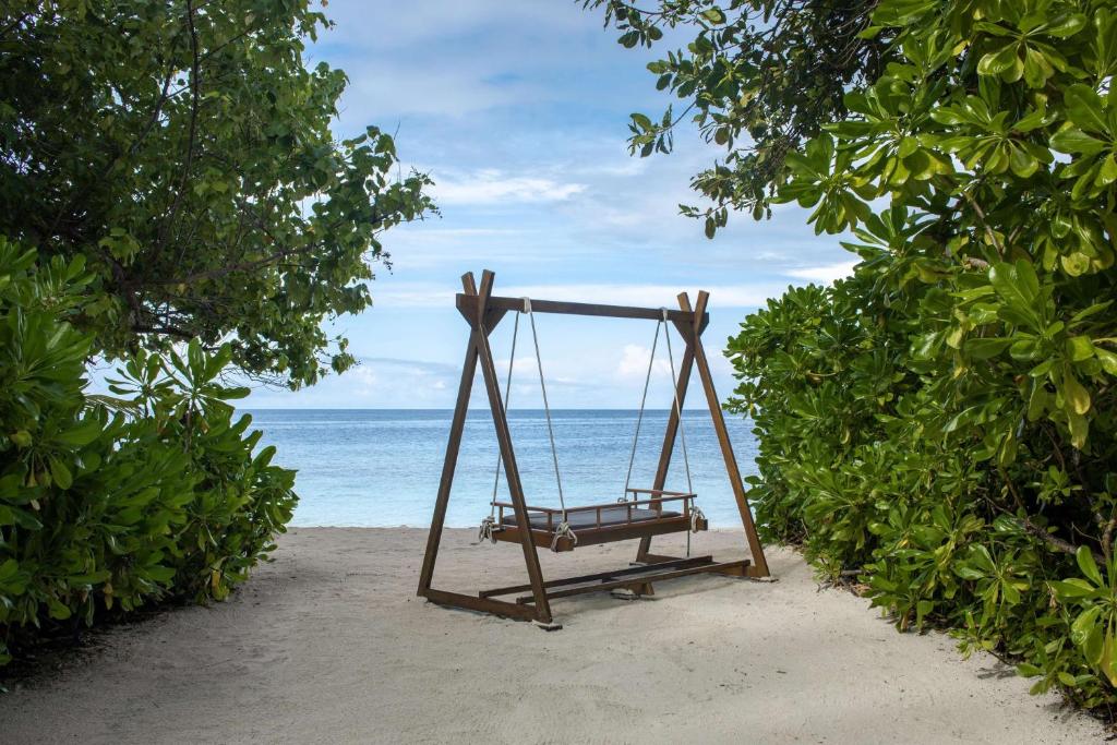 Dhawa Ihuru by Banyan Tree Room Type - Beachfront Rainmist Villa with Free transfer