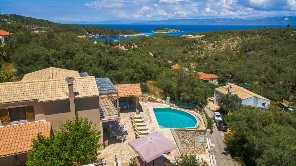 Villa Ozias a modern,spacious, swimmig pool villa. photo 2