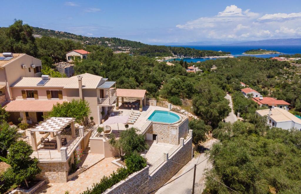 Villa Ozias a modern,spacious, swimmig pool villa. photo 4