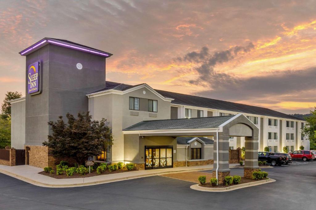 Sleep Inn & Suites image