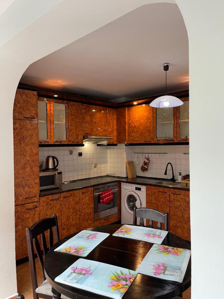 2 Bedroom Apartment City photo 2