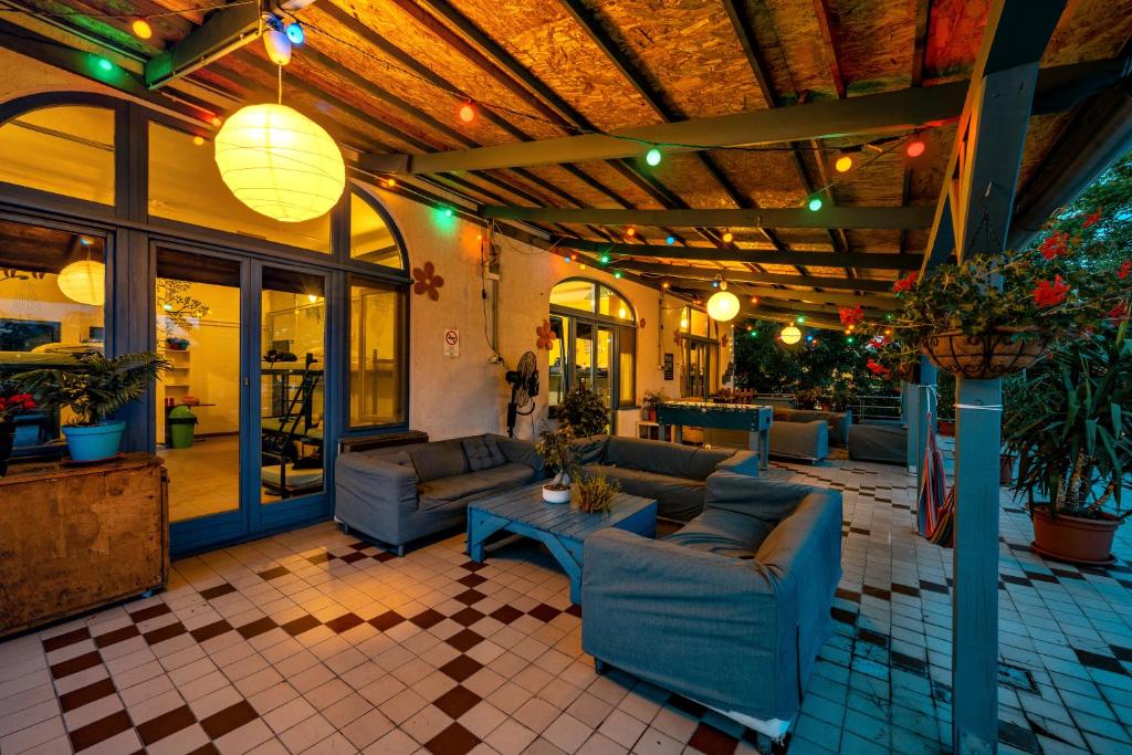 Island Hostel Budapest photo 3