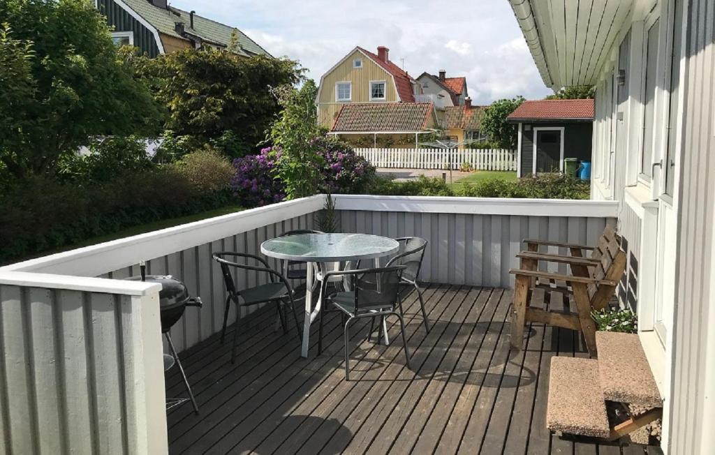 Standard swedish family house photo 2