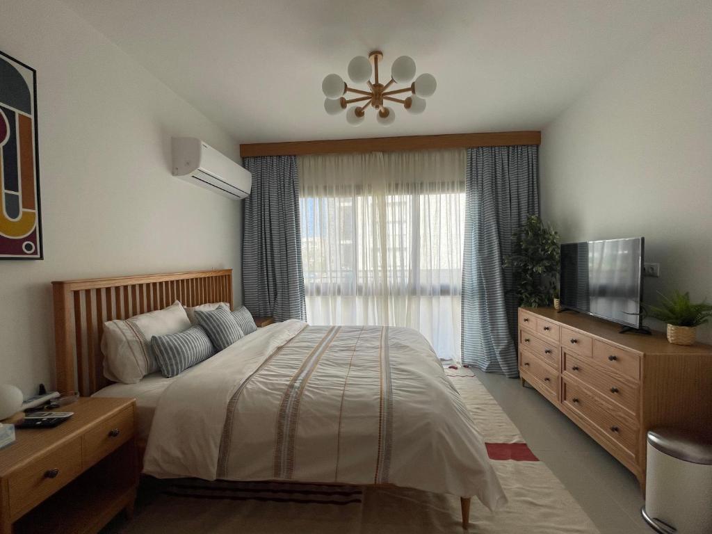 One-Bedroom Apartment in Marassi Marina Residence photo 2