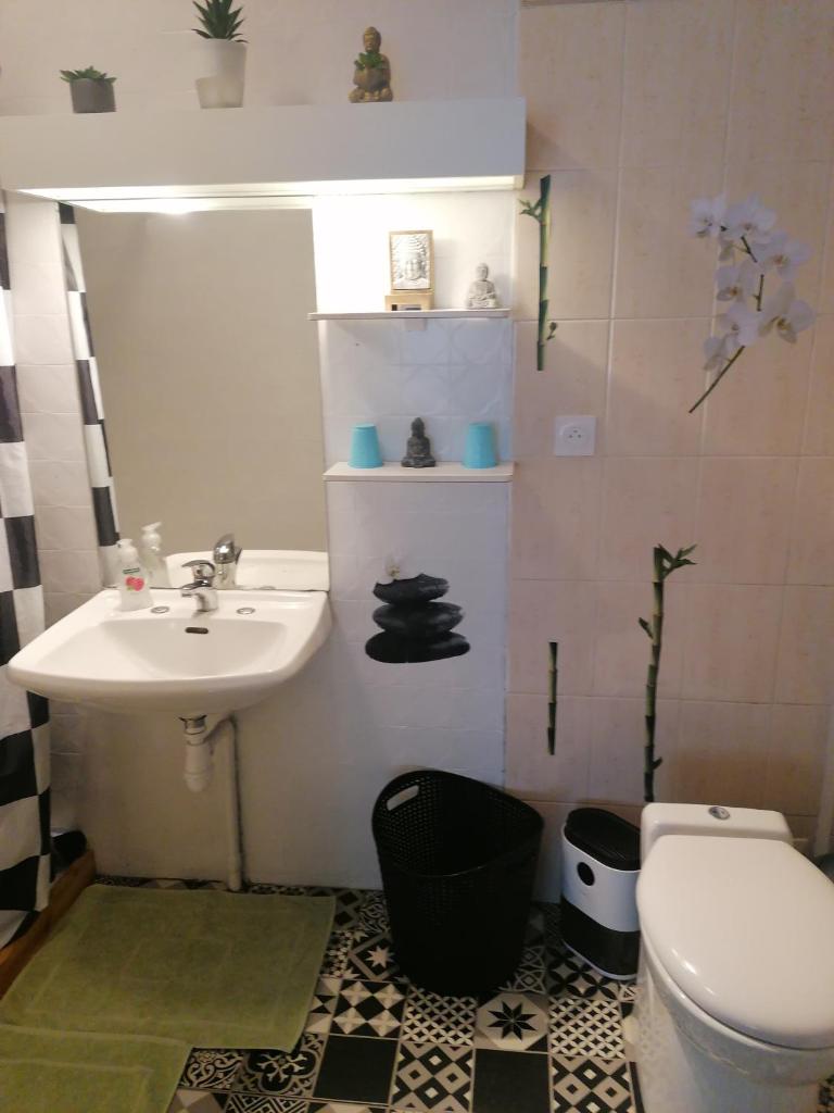 Le Nid douillet chambre cosy avec salle de bain privative entre Fougères et Vitré photo 4