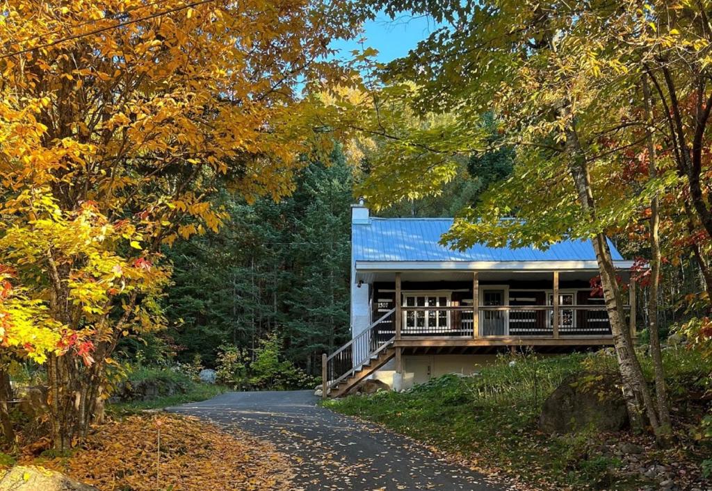 Chalet du Sous-Bois By My Tremblant Location