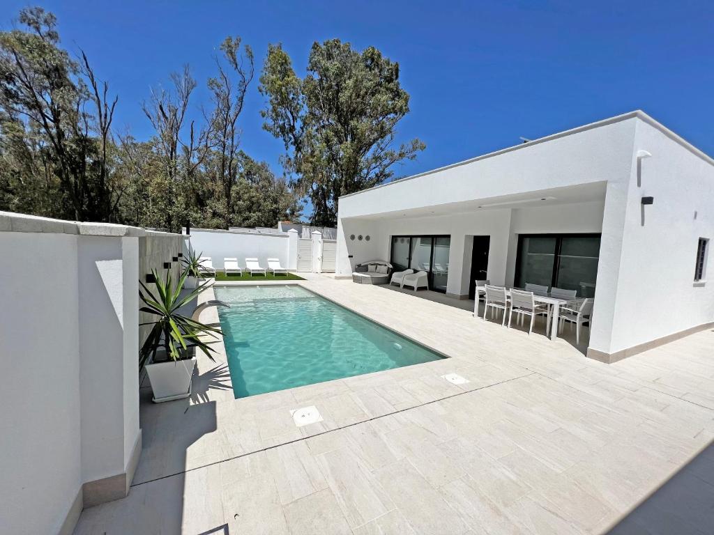 BAMBÚ SUP · Casa rural en Vejer con piscina privada photo 1