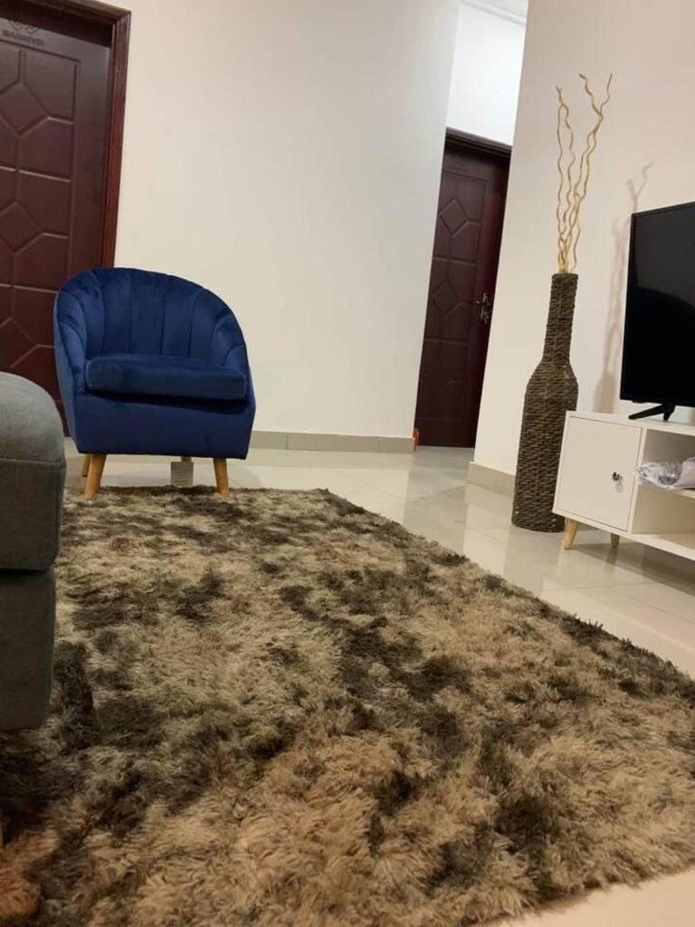 Entire Cozy 2-Bedroom House Plus Free Car Use photo 1