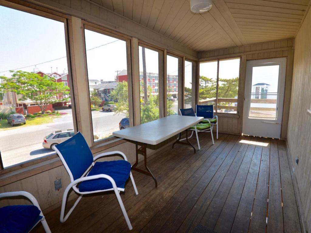Surf Club Oceanfront Hotel photo 2