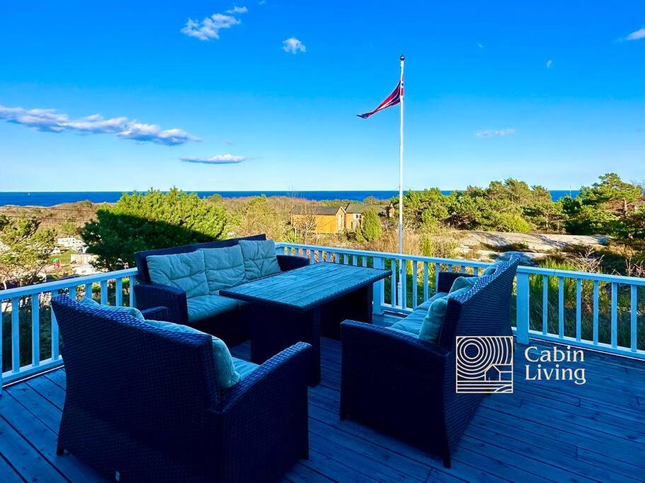Southern cottage with terrace and magnificent view photo 3