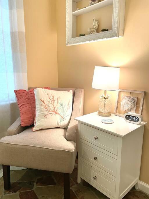 Family Paradise! HotTub/EV/4bd3ba/3.7mi to beach photo 4