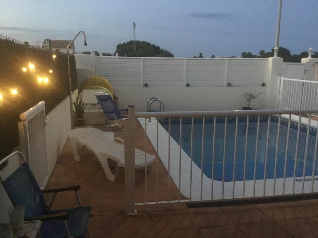 4 bed house, Private Pool near Beach photo 2