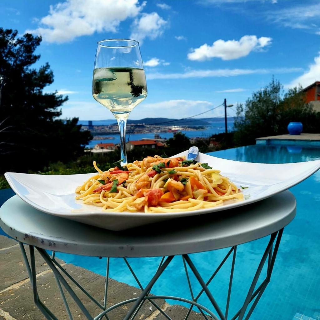 Holiday house in Split with sea view, terrace, air conditioning, WiFi 4937-1 photo 4